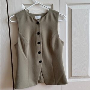 Aritzia Wilfred Regal Vest in Sundried Olive - Crepette
